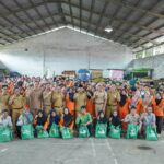 Senyum Sumringah 671 Pasukan Oranye Dapatkan Paket Sembako