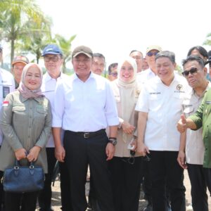 Gubernur Sumsel Dampingi Reses Komisi IV DPR RI Tinjau Lokasi OPLA Desa Srimenanti Tanjung Lago Banyuasin