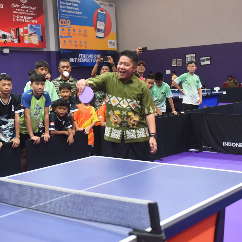 Gubernur Herman Deru Buka Kejuaraan Tenis Meja “Indonesia Pingpong League Youth Zona 1 Sumatera 2025